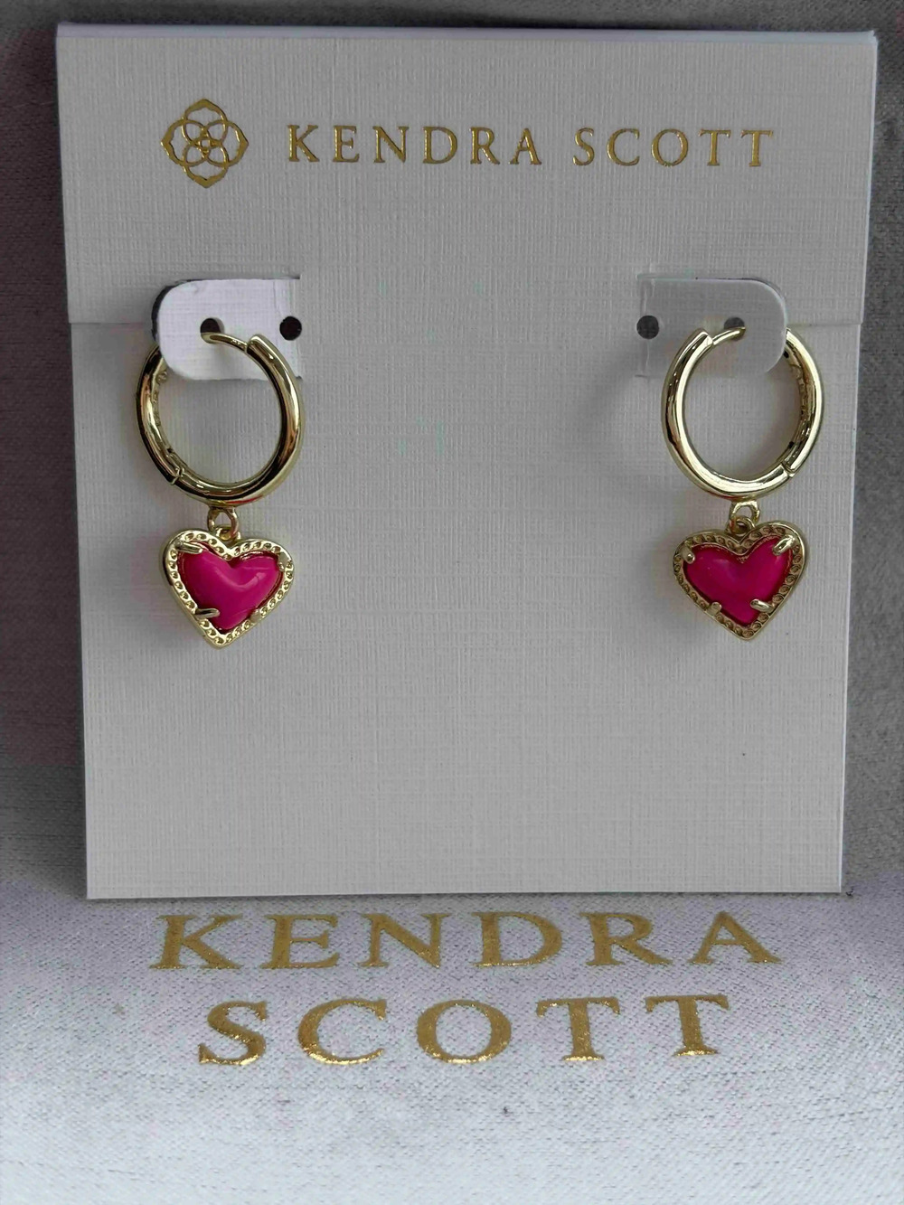 Kendra Scot pink heart earrings